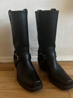 Frye Black Women's Mid-Calf Harness Boots 12” sz 7